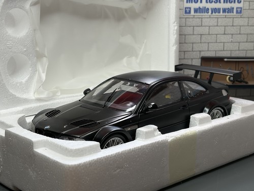 Boxed dcm 2001 - 1:18, m3