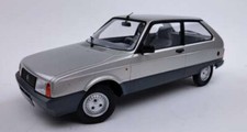 Modellino auto scala 1:18