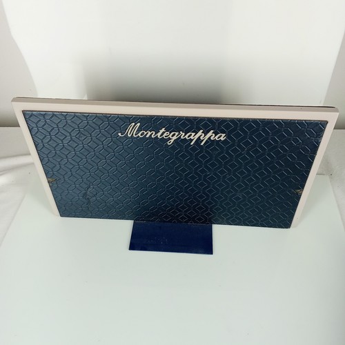 Montegrappa stend
