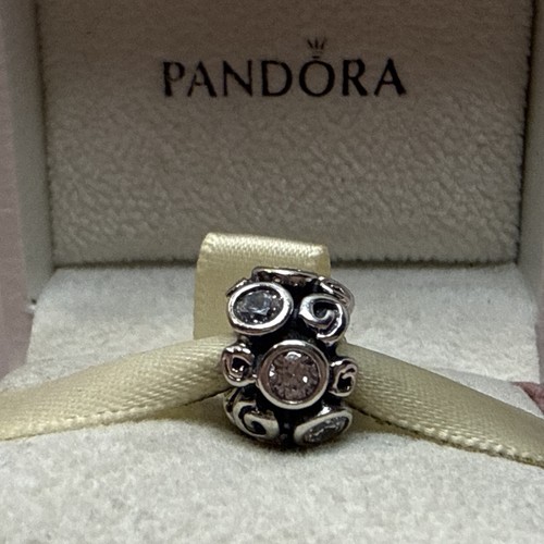 197a nwot auth - pandora, ss/cz