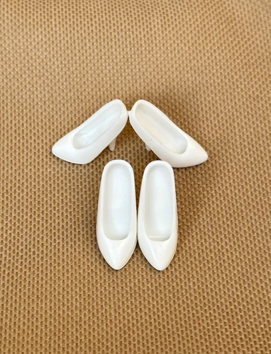 Lotto paia scarpe - 40, bambola