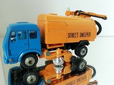 Spazzatrice stradale Shinsei Mercedes blu arancione