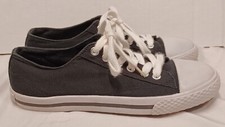 Air Walk Black & White Low Top