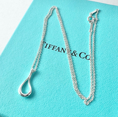 Collana con ciondolo goccia - collana,