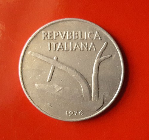 Lire 1976 errore - errore, segno