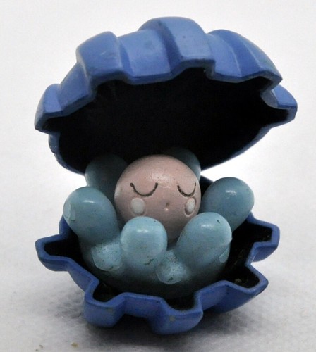Pokemon figure 2004 - 2004, made