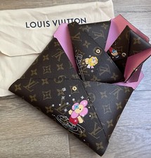 Nuova pochette Louis Vuitton