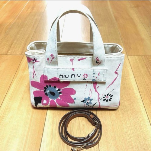 Bellissimo oggetto miumiu - bellissimo,