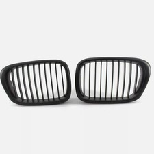 Griglia anteriore nera opaca
