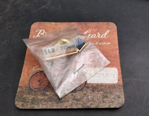 Neuf rare pin le tour - neuf,