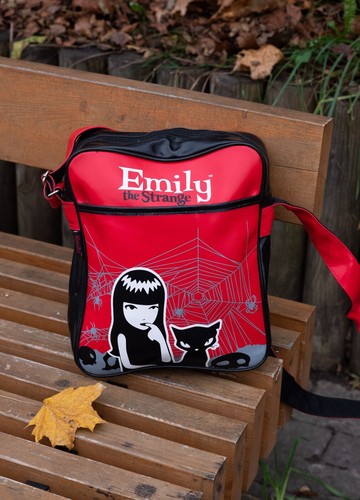 Emily the strange messenger - strange,