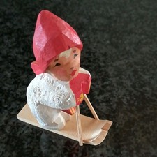 Bambola Henning, scultura in