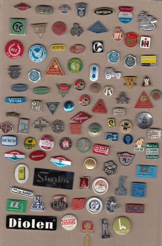 Vintage tractor pin - pin, badges