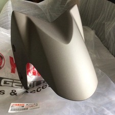 Parafango anteriore Yamaha Max