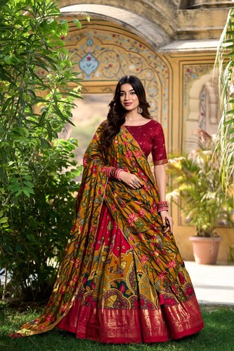 Abbigliamento bollywood sposa - abbigliamento,