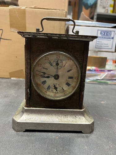Antico orologio sveglia