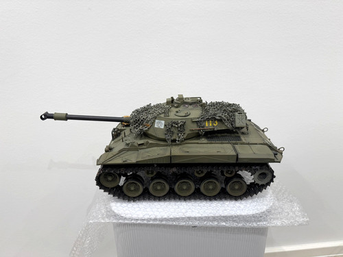 Carro armato radiocomandato