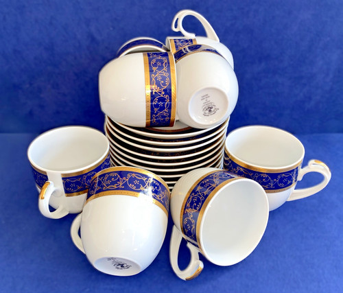 Set tazze piattini - e,