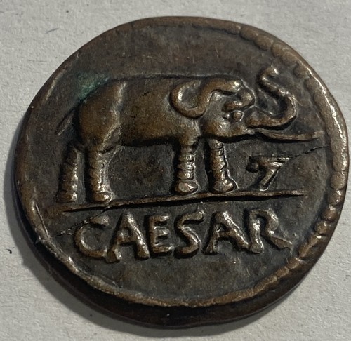 Riproduzione moneta romana