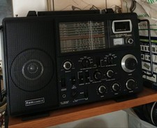 PAN CRUSADER X International Multiband receiver VINTAGE RADIO MADE IN JAPAN 1983