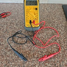 ISO-TECH 9023 Misuratore di