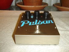 Electro Harmonix Pulsar, prima
