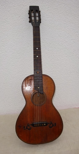 Vecchia chitarra passeggio - vecchia, da