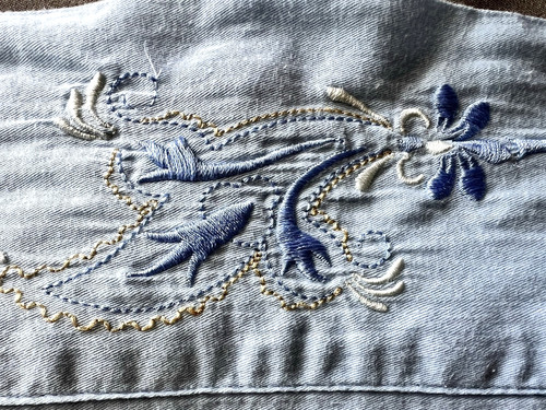 Lenzuolo blu ricamato taglia