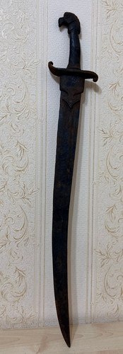 Sciabola medievale decorata