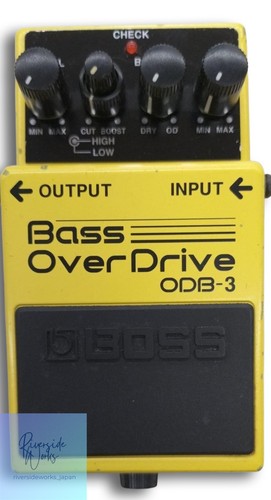 Pedale effetto overdrive basso
