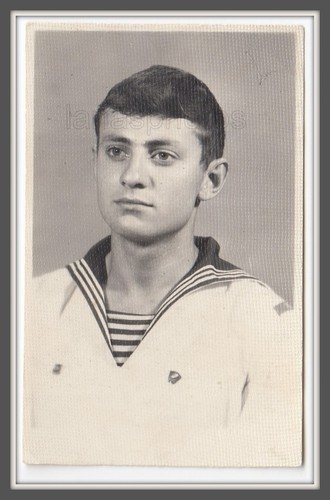 Bellissimo marinaio cadetto