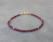Bracciali fatti a mano con