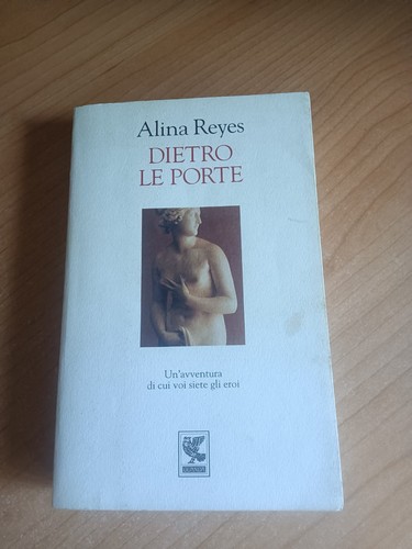 Dietro porte alina - le,