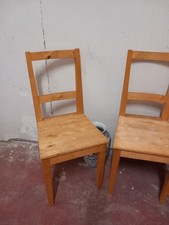 Quattro sedie ikea in legno chiaro in buone condizioni 