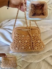 Borsa all’uncinetto fatta a