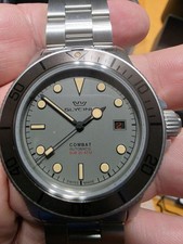 Glycine Combat 42mm Gray Dial