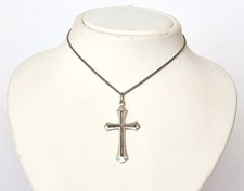 Ciondolo Croce Con Catena