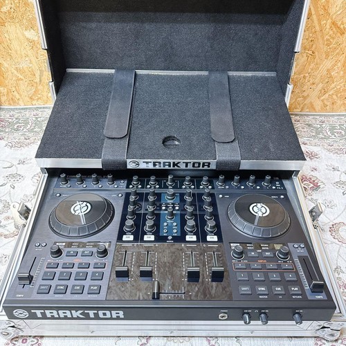 Native instruments traktor - instruments,