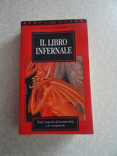 Libro infernale incantesimi - libro,