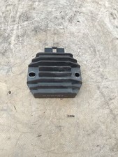 REGOLATORE DI TENSIONE SH640EA PER YAMAHA YP 125-150 MAJESTY DEL 1998 (e48152)