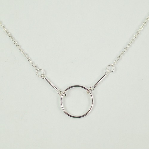 Collana con ciondolo cerchio