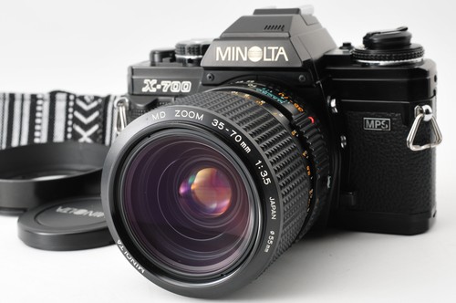 Nuova fotocamera reflex