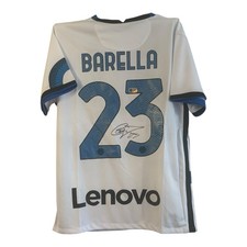 Maglia firmata Nicolò Barella