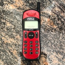 cellulare vintage Coca cola Trium Mitsubishi non funzionante anni '90 2000 rosso