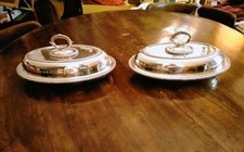 Coppia di legumiere vittoriane in lega argentata "Sheffield" marchiate e firmate