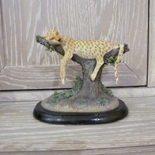 Statuina scultura leopardo