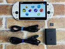 PS Vita Glacier White PCH-2000