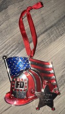 Elmetto ornamento metallo