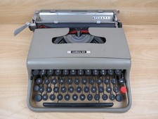 vecchia MACCHINA DA SCRIVERE