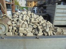 Mattoncini da esterno in pietra naturale